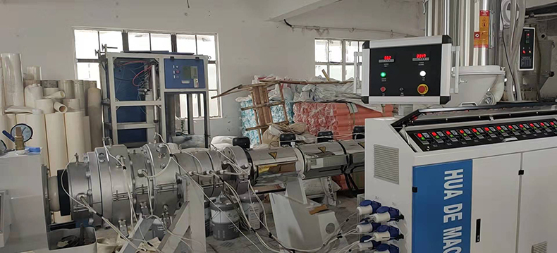 ABSPEPP薄膜卷芯管擠出機(jī) 太陽(yáng)光伏膜管材擠出機(jī)設(shè)備 張家港塑料管材生產(chǎn)設(shè)備