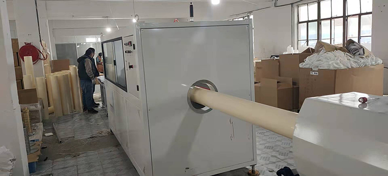 ABSPEPP薄膜卷芯管擠出機(jī) 太陽(yáng)光伏膜管材擠出機(jī)設(shè)備 張家港塑料管材生產(chǎn)設(shè)備